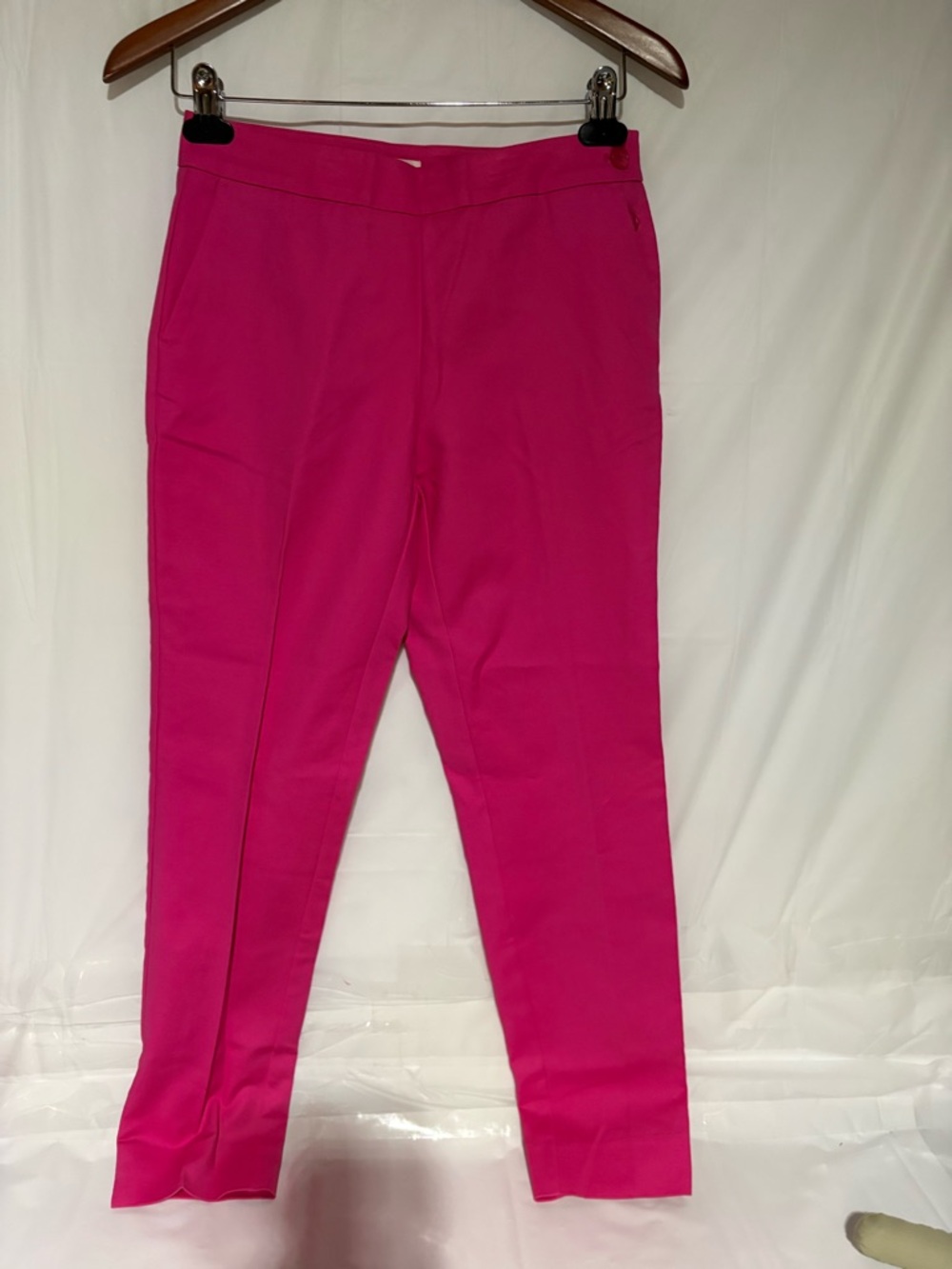 Riley & Rae Hot Pink Cropped Slim Pants